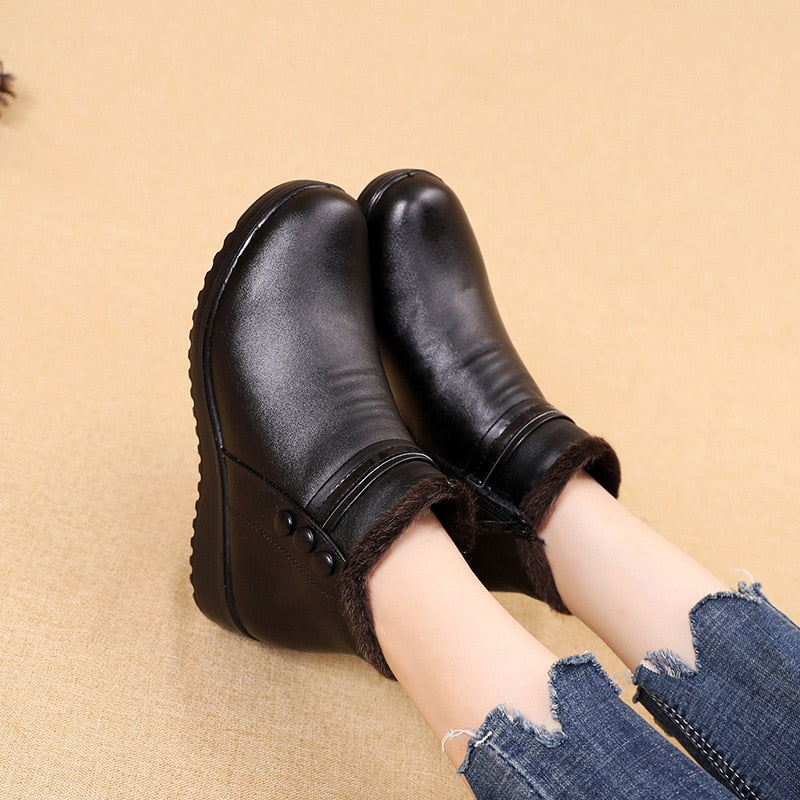 Bota Couro de Inverno Peluciado - Hellena - (Promoção de Inverno 2025)