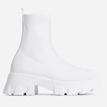 Bota Feminina com Plataforma Cano Curto