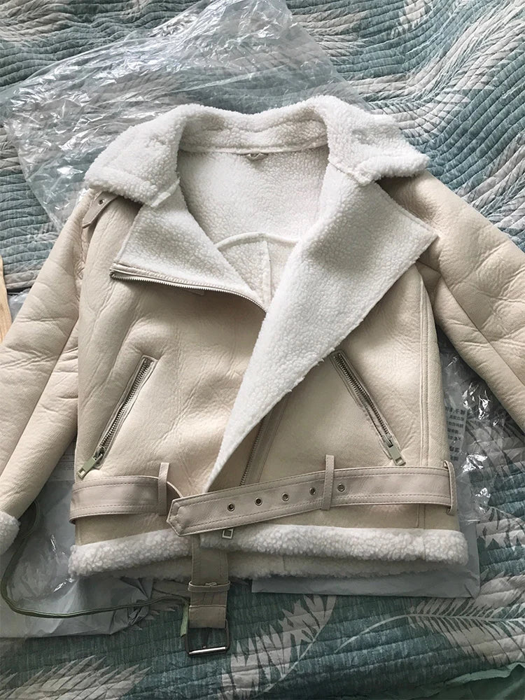 Casaco Feminino Acolchoado Faux com Gola - (Promoção de Inverno 2025)