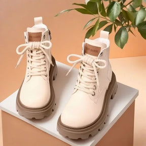 Bota Feminina Cano Curto Solado Grosso Antiderrapante (Promoção de Inverno 2025)