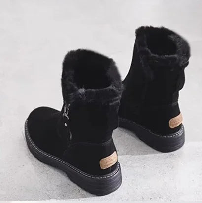 Bota Feminina Cano Curto em Camurça com Forro Solado Confortável – (Promoção de Inverno 2025)