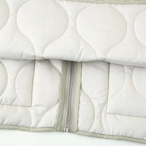 Casaco Feminino Leve de Algodão com Decoração de Bolsos - Modelo Oversized - (Promoção de Inverno 2025)