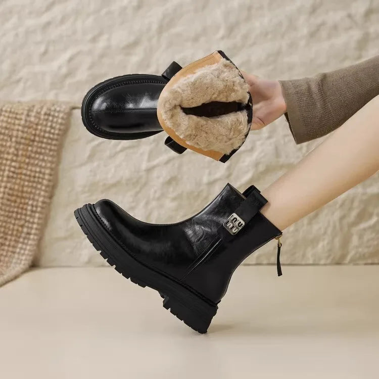 Bota Feminina Vintage com Salto Médio e Forro Design Fashion Solado Grosso – (Promoção de Inverno 2025)