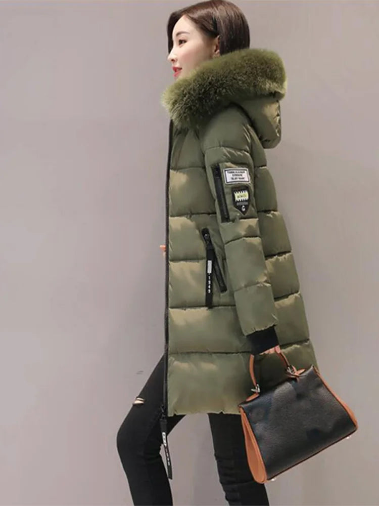 Casaco Feminino Para Inverno com Capuz e Gola Parka Elegante - (Promoção de Inverno 2025)