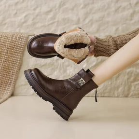 Bota Feminina Vintage com Salto Médio e Forro Design Fashion Solado Grosso – (Promoção de Inverno 2025)