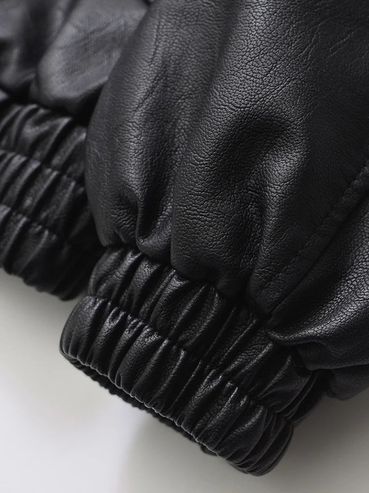 Casaco Feminino Curto em Faux Leather com Toque Vintage - (Promoção de Inverno 2025)